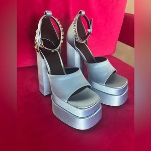 Versace Medusa Aevitas Platform Sandals Size 37.5 BNWT